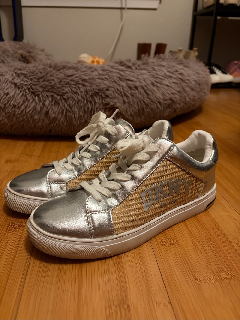 DKNY Silver & Natural Woven Low-Top Sneakers